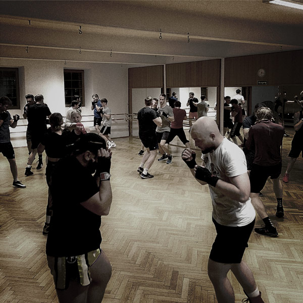 Schattenboxen in der Boxerschmiede Graz - Anfänger, Fortgeschrittene und Wettkämpfer