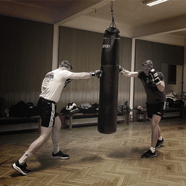 Kraftausdauer am Boxsack - Boxerschmiede Graz